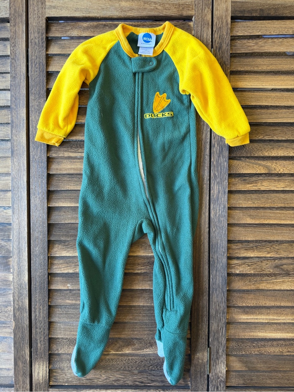 NCAA Oregon Green & Yellow Webfoot Ducks Fleece Footed Pajamas Size 18 Months